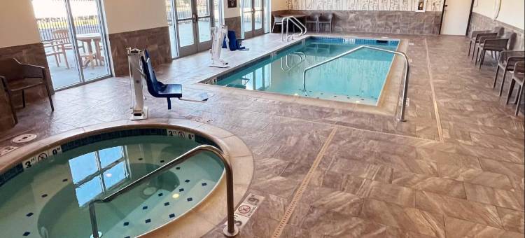 由温达姆管理的拉昆塔温德姆酒店套房(La Quinta Inn & Suites by Wyndham Wenatchee)图片