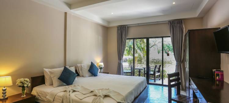 奈汉海滩度假村(Naiharn Beach Resort)图片