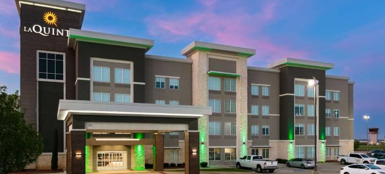 拉昆塔温德姆酒店套房，由温德姆富特沃思 - 布尔森运营(La Quinta Inn and Suites by Wyndham Ft. Worth - Burleson)图片