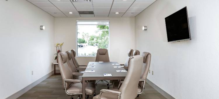 智选假日套房酒店马缨丹(Holiday Inn Express & Suites Lantana)图片