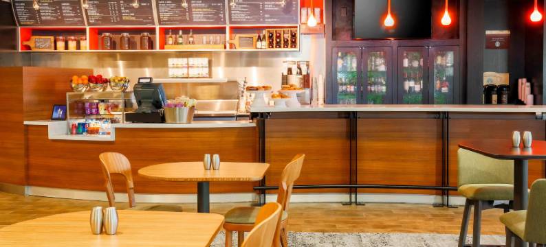 达拉斯阿林顿南万怡酒店(Courtyard Dallas Arlington South)图片