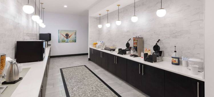 奥斯汀帕默/科技岭温德姆拉金塔酒店(La Quinta Inn & Suites by Wyndham Austin Parmer/Tech Ridge)图片