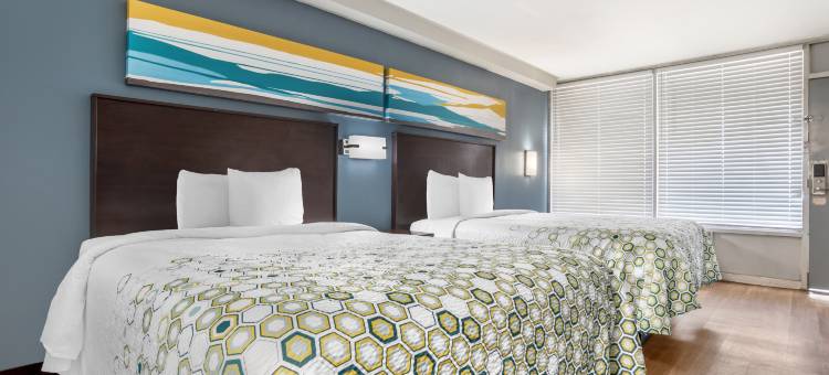 红屋顶的HomeTowne Studios - 蒙哥马利 - 中城(HomeTowne Studios Montgomery - Midtown)图片