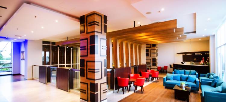 Ayola First Point Hotel图片