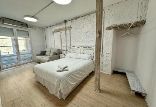 Apartamentos Carolina by GaiaroomsHotel Overview