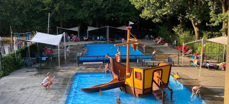 临近朗斯和杜伦斯丘的舒适帐篷小屋(Apartment in Netherlands Near Nature Trails)图片