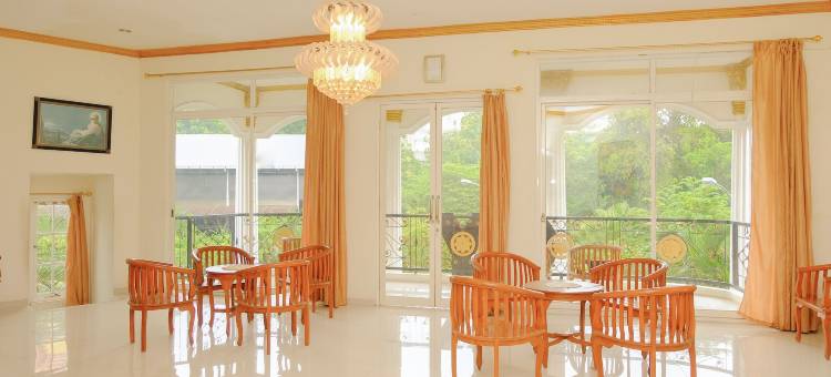 OYO Life 414 洛吉雷乔旅馆(OYO Life 414 Loji Rejo Guest House)图片