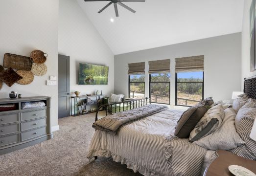 Stunning Lake Views and Hot Tub - Exquisite Canyon Lake Retreat Hotel Overview