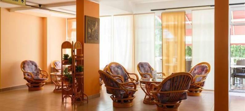 德拉兹卡路瓦卡度假别墅酒店(Villa Lovorka - Hotel Resort Dražica)图片