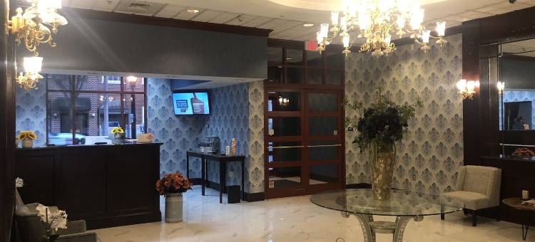 希彭斯堡大学凯隆套房酒店(Clarion Hotel & Suites University-Shippensburg)图片