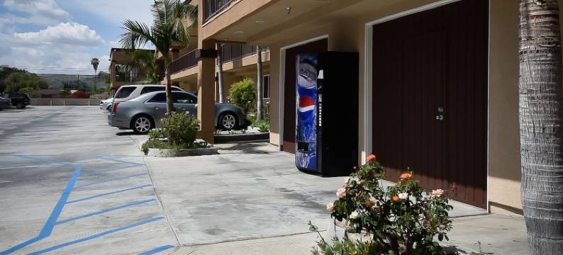 哈仙达岗瓦加邦德酒店(Vagabond Inn Hacienda Heights)图片