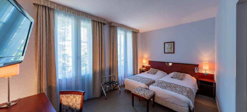 蒙吕松诺米斯涅里斯(Noemys Neris Montlucon - Hotel Restaurant)图片