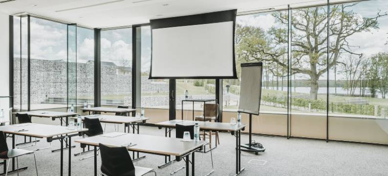 金湖酒店(Golden Lakes Hotel)图片