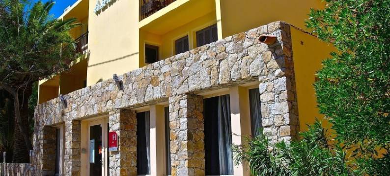 雷格丽朗酒店(Hôtel le Grillon)图片