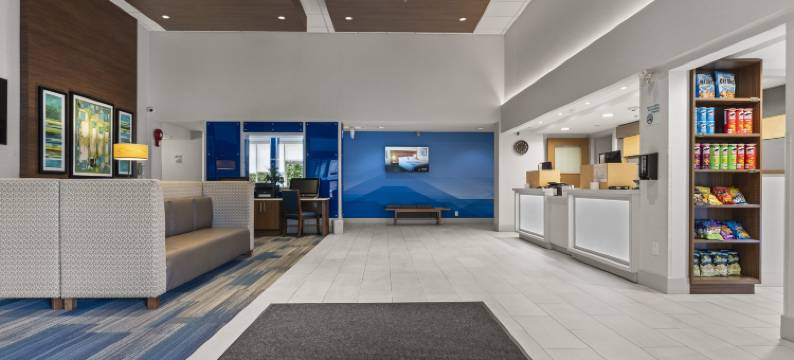 智选假日套房酒店萨里(Holiday Inn Express & Suites SURREY by IHG)图片