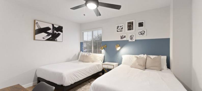 适合远程工作的大床宽带3居室(Modern & Homey 3Br Home, Remote Work Friendly, King Beds, Fast WiFi)图片