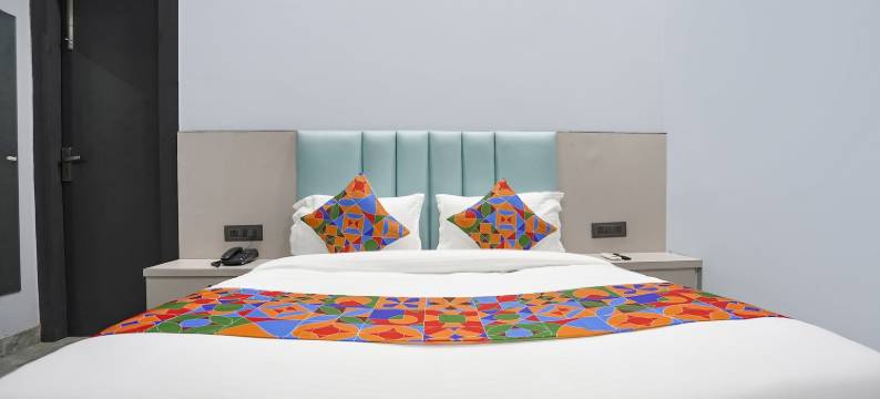 法布酒店皇家店-靠近古鲁戈文德辛格大学(FabHotel the Royal - Nr Guru Govind Singh University)图片