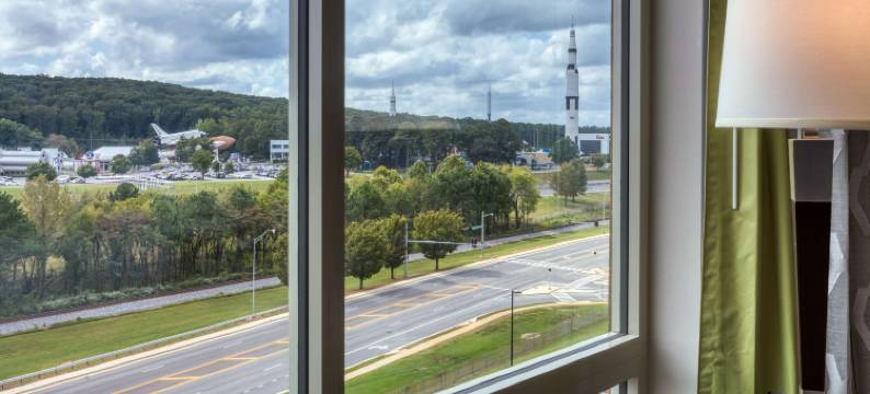 亨茨维尔太空火箭中心德鲁里套房酒店(Drury Inn & Suites Huntsville Space & Rocket Center)图片