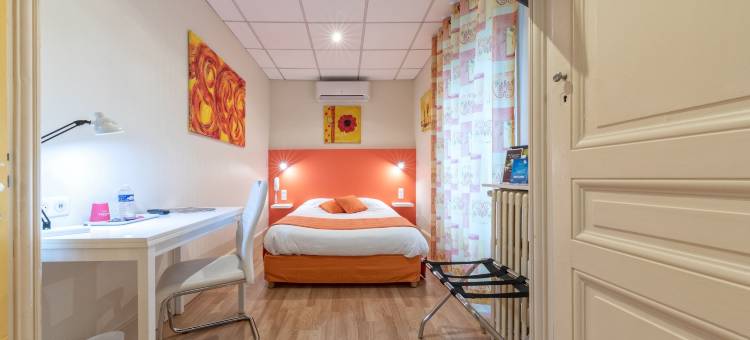 柯曼迪耶雷香帕雷之家酒店(La Commanderie de Champarey)图片