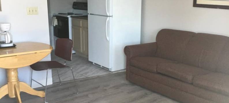 霍斯特全套房经济酒店(All Suites Inn Budget Host)图片