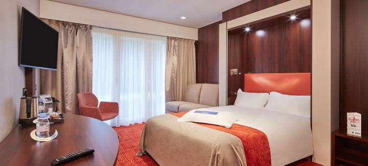 基里亚德南特南酒店-布艾机场店(Kyriad Nantes Sud - Bouaye AÉROPORT)图片