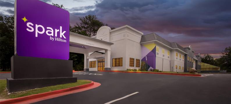 德卢斯希尔顿Spark酒店(Spark by Hilton Duluth)图片