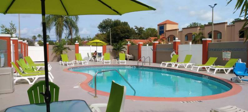 迈尔斯堡- I-75 凯艺全套房酒店(Quality Suites Fort Myers Airport I-75)图片