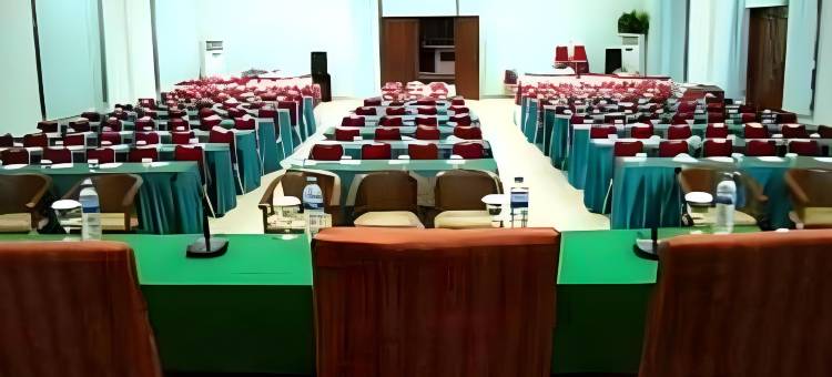 拉图度假酒店(Ratu Hotel & Resort)图片