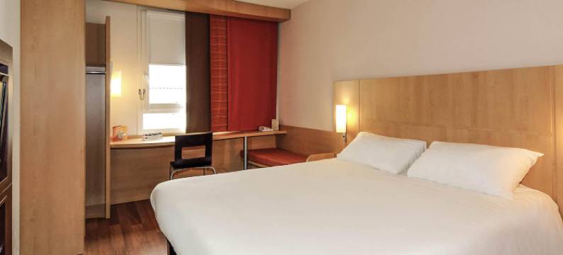 宜必思罗什福尔酒店(ibis Rochefort)图片