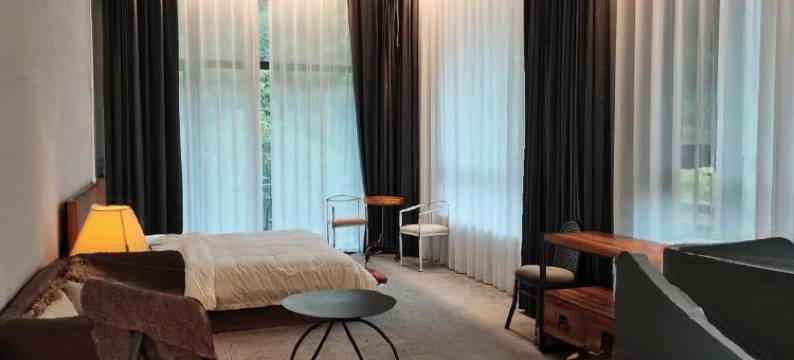 百了一宿石宿(新乡南太行八里沟店)图片