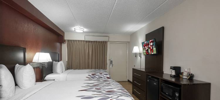 尚佩恩大学红顶酒店(Red Roof Inn Champaign - University)图片