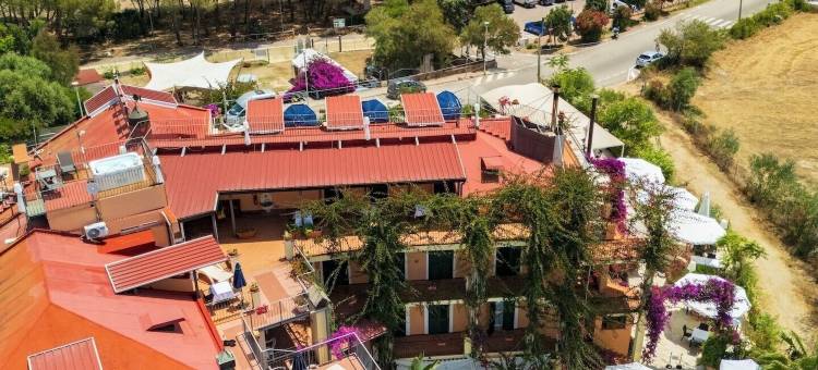 多莫斯德贾纳斯苏马雷酒店(Domus de Janas Sul Mare)图片