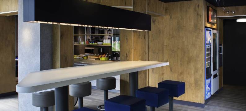 尚贝里南沙雷索宜必思快捷酒店(Ibis Budget Chambéry Sud Challes les Eaux)图片