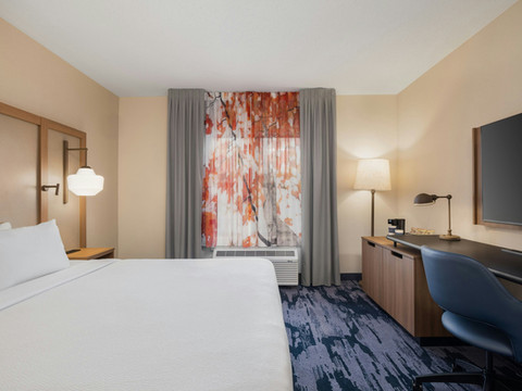 坎伯兰万枫酒店及套房