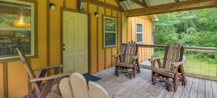 距小河峡谷3英里：风景如画的阿拉巴马小屋(Serene and Secluded Alabama Cabin with Covered Deck!)图片