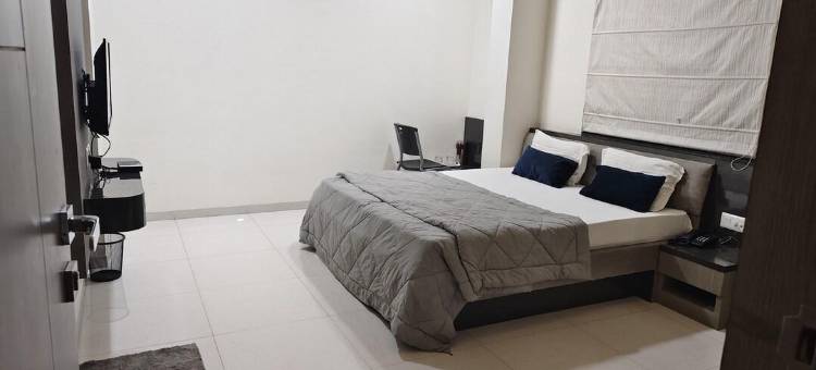 萨伊库帕草坪和摄政酒店(Sai Krupa Lawn and Regency)图片