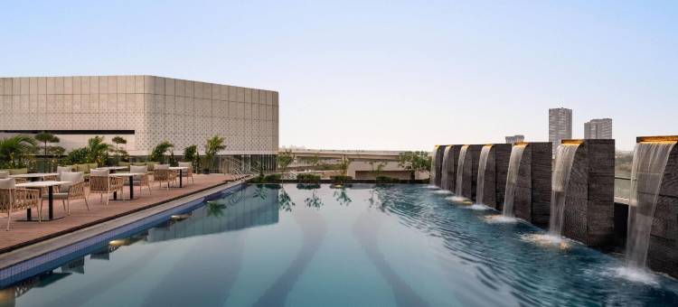 华美达安可古尔冈德瓦尔卡高速公路酒店(Ramada Encore by Wyndham Gurugram Dwarka Expressway)图片