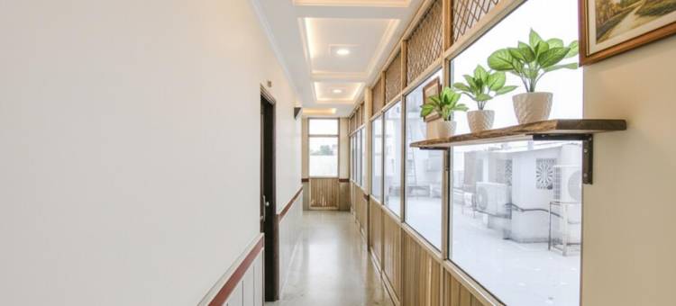 Fabhotel Jalandhar Corporate Suites商务套房酒店(FabHotel Jalandhar Corporate Suites)图片