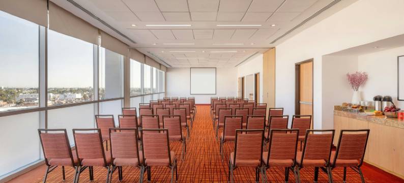 莱昂波利弗拉姆万怡酒店(Courtyard Leon at the Poliforum)图片