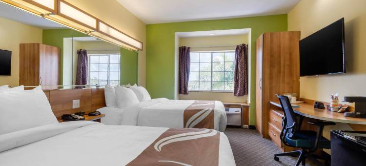 利哈伊埃克斯-迈尔斯堡凯艺套房酒店(Quality Inn & Suites Lehigh Acres Fort Myers)图片