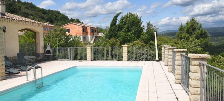 Quiet holiday home in Les Vans with pool图片