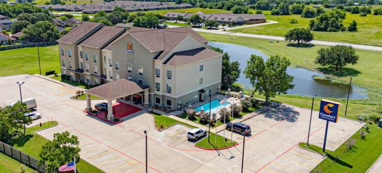 纳瓦索塔舒适套房酒店(Comfort Inn & Suites Navasota)图片