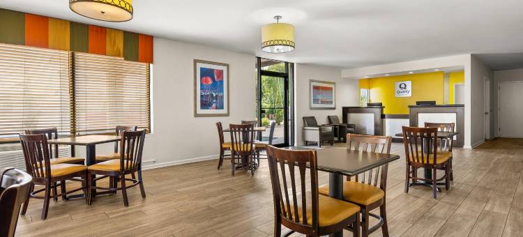 哥伦布品质酒店靠近摩尔堡(Quality Inn Columbus Near Fort Benning)图片