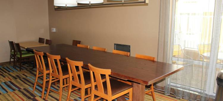 堪萨斯自由城万枫套房酒店(Fairfield Inn & Suites Kansas City Liberty)图片