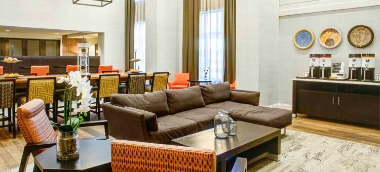 匹兹堡堪萨斯十字路口希尔顿欢朋套房酒店(Hampton Inn & Suites Pittsburg Kansas Crossing)图片