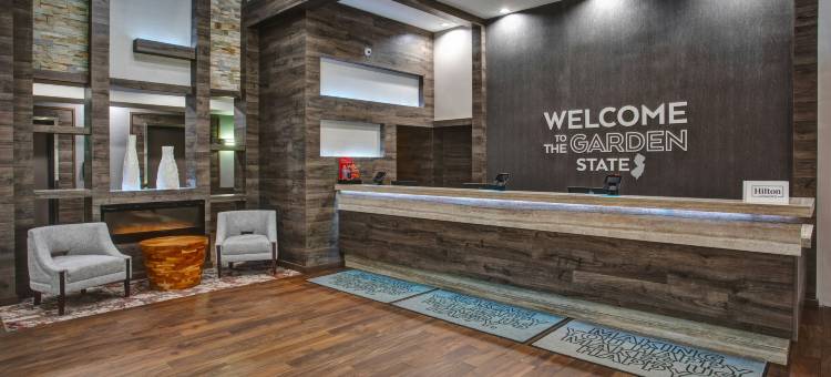 纽华克机场伊莉莎白欢朋套房酒店(Hampton Inn & Suites by Hilton- Newark Airport Elizabeth)图片