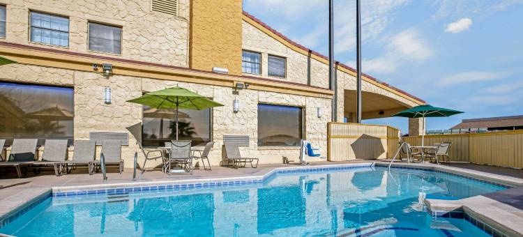 埃尔帕索切洛维斯塔拉昆塔温德姆酒店(La Quinta Inn by Wyndham El Paso Cielo Vista)图片