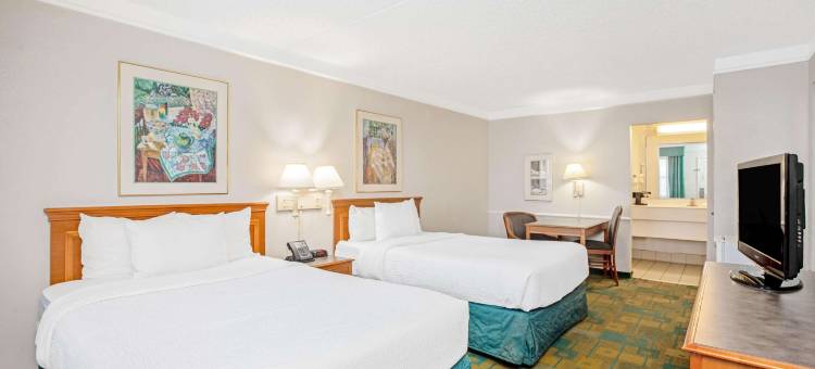 埃尔帕索切洛维斯塔拉昆塔温德姆酒店(La Quinta Inn by Wyndham El Paso Cielo Vista)图片