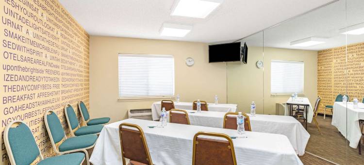 埃尔帕索东拉昆塔温德姆套房酒店(La Quinta Inn & Suites by Wyndham El Paso East)图片