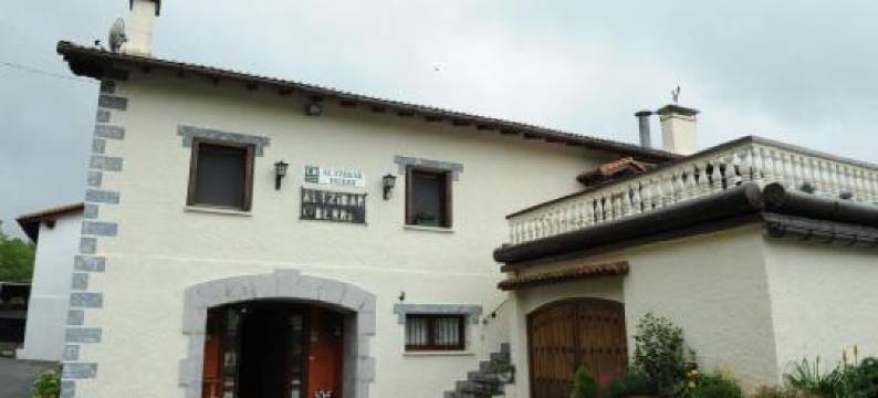 卡萨乡村阿尔兹巴贝利酒店(Casa Rural Altzibar-Berri)图片